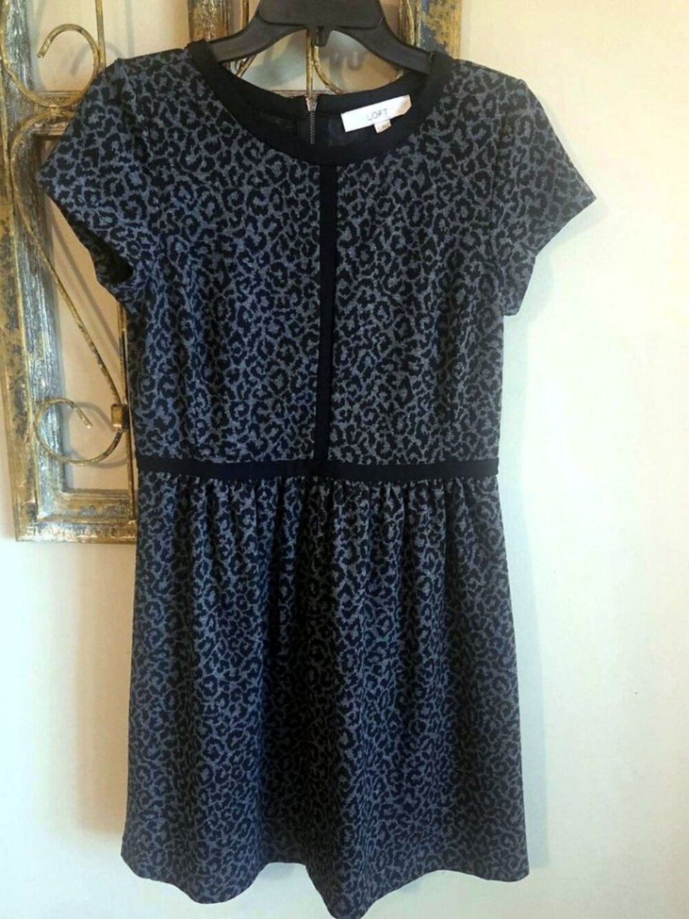 LOFT Leopard Print Fit & Flare Dress Black Navy Short Sleeve Size 4